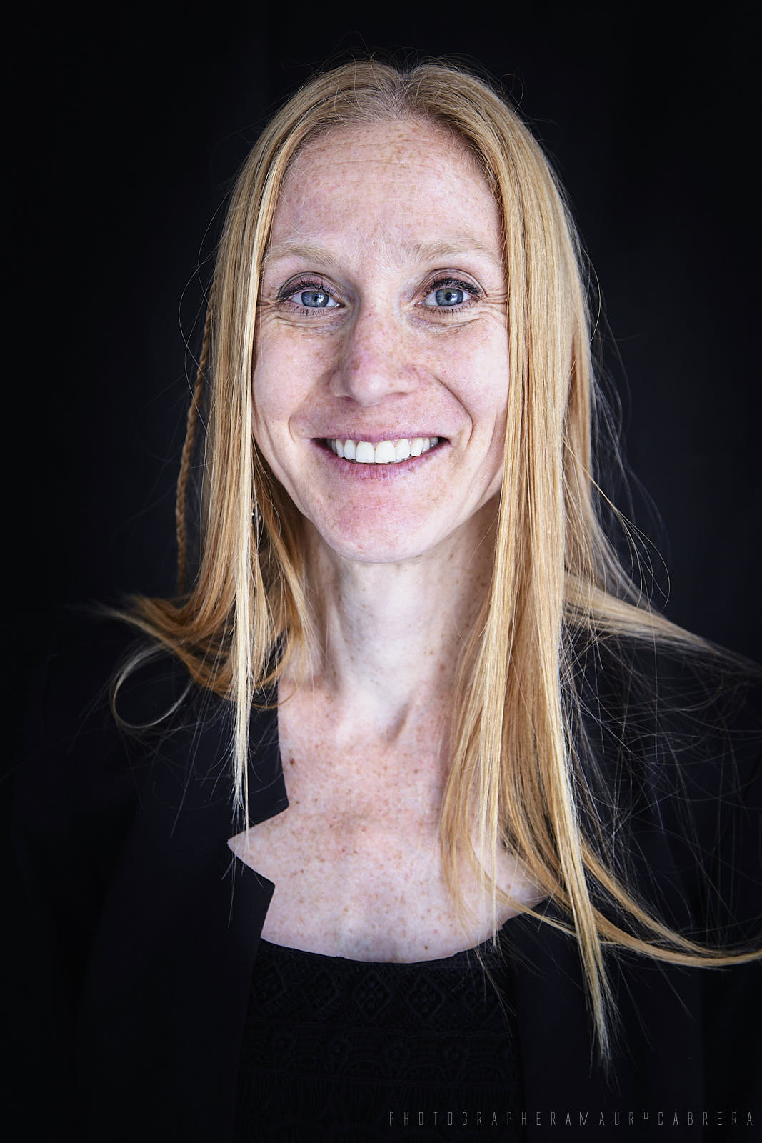 Foto de retrato, para recursos humanos de una empresa. Zaragoza. Foto por Amaury Cabrera.